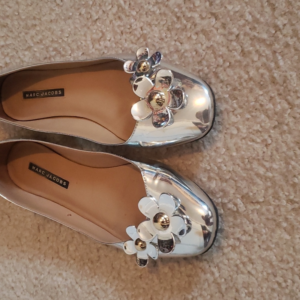 Marc jacobs daisy flats